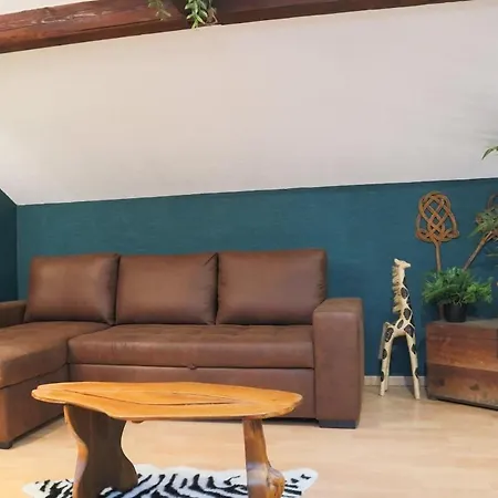 L'escale Tropicale, Centre *