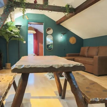 L'escale Tropicale, Centre *