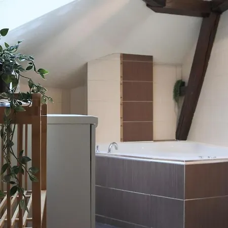 L'escale Tropicale, Centre