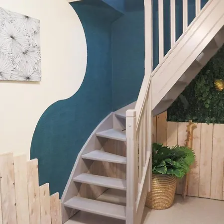 L'escale Tropicale, Centre